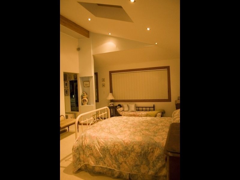 Broadbeach Waters QLD 4218