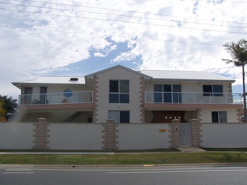 Broadbeach Waters QLD 4218