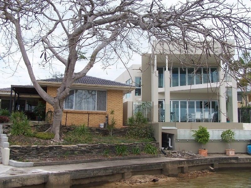 Isle Of Capri QLD 4217