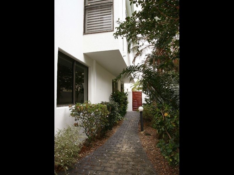 Sorrento QLD 4217