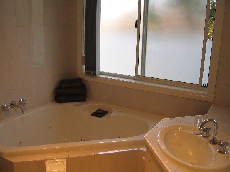 Benowa QLD 4217