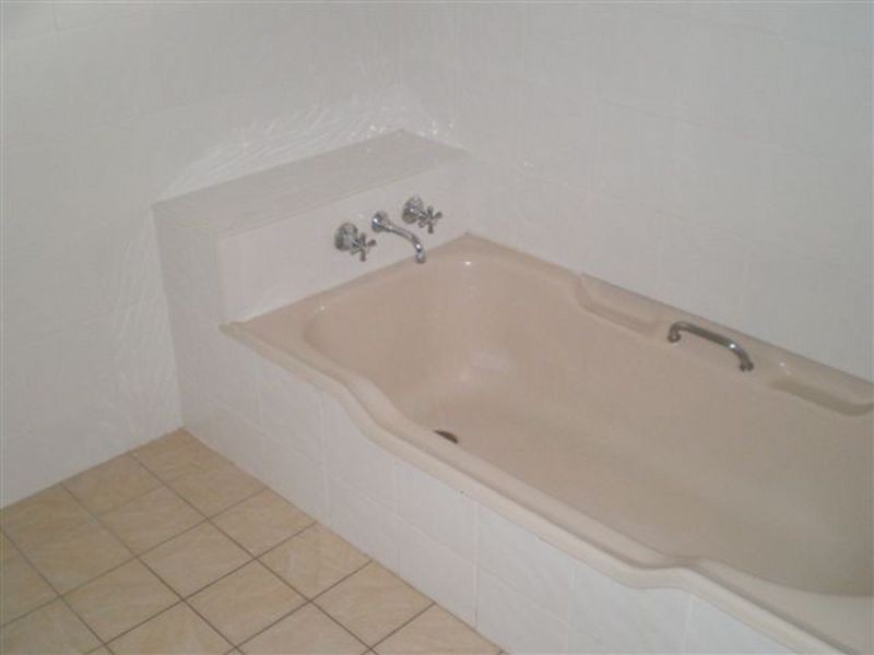 Broadbeach Waters QLD 4218