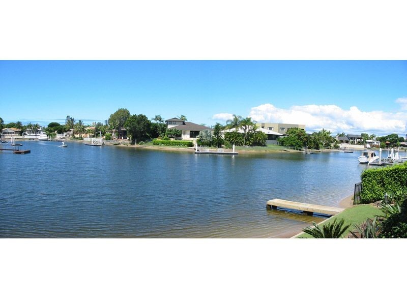 165 Campbell Street, Sorrento QLD 4217