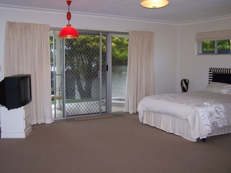 Isle Of Capri QLD 4217