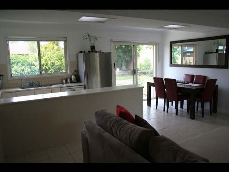 20 Mentone Avenue, Bundall QLD 4217