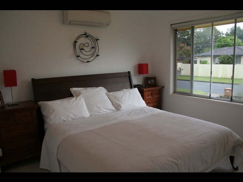 20 Mentone Avenue, Bundall QLD 4217