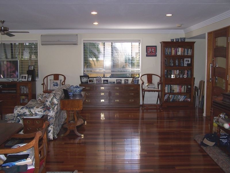 Isle Of Capri QLD 4217