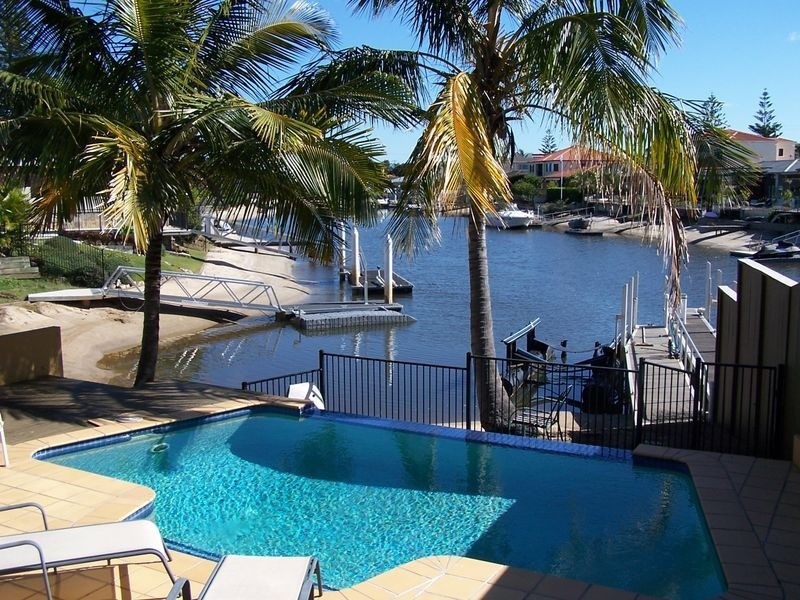 Isle Of Capri QLD 4217