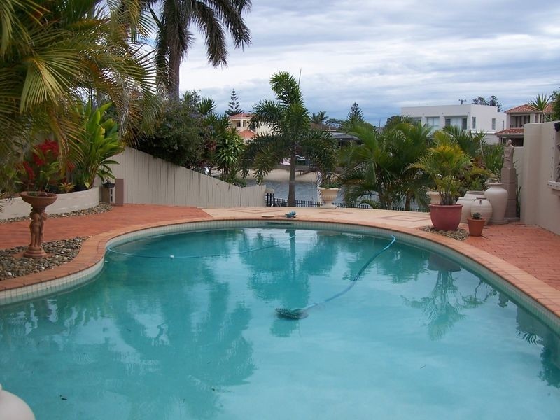 Isle Of Capri QLD 4217