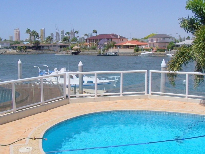 Isle Of Capri QLD 4217