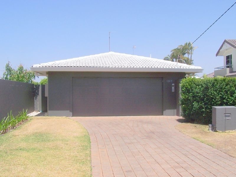 Isle Of Capri QLD 4217