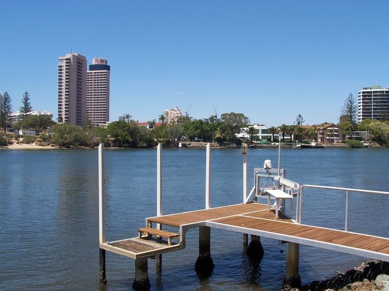 Isle Of Capri QLD 4217