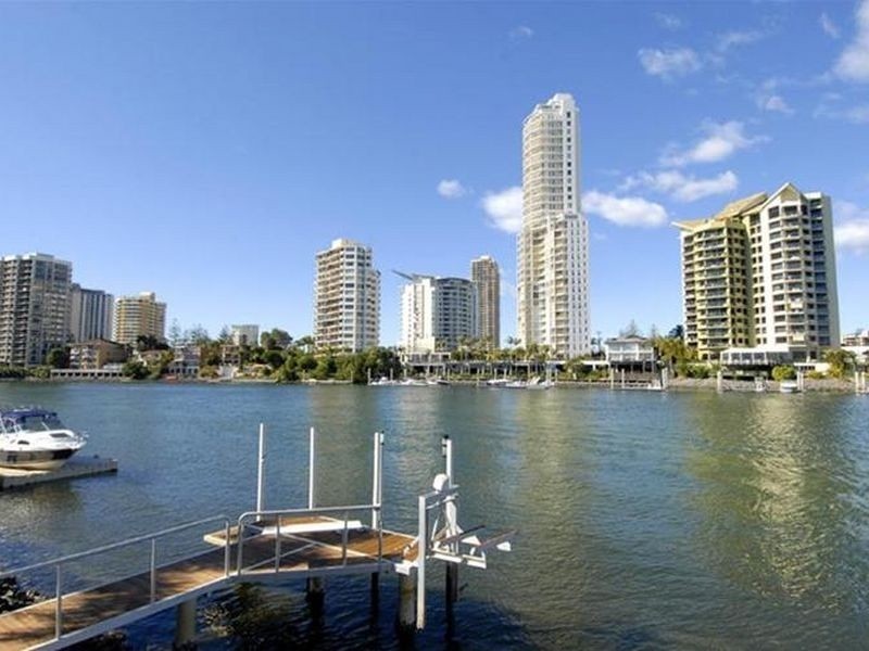 Isle Of Capri QLD 4217