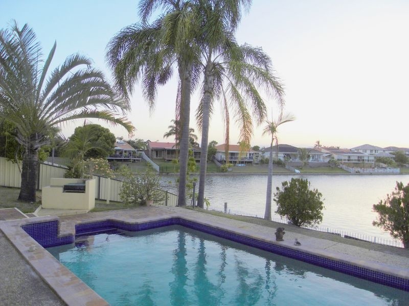 Broadbeach Waters QLD 4218