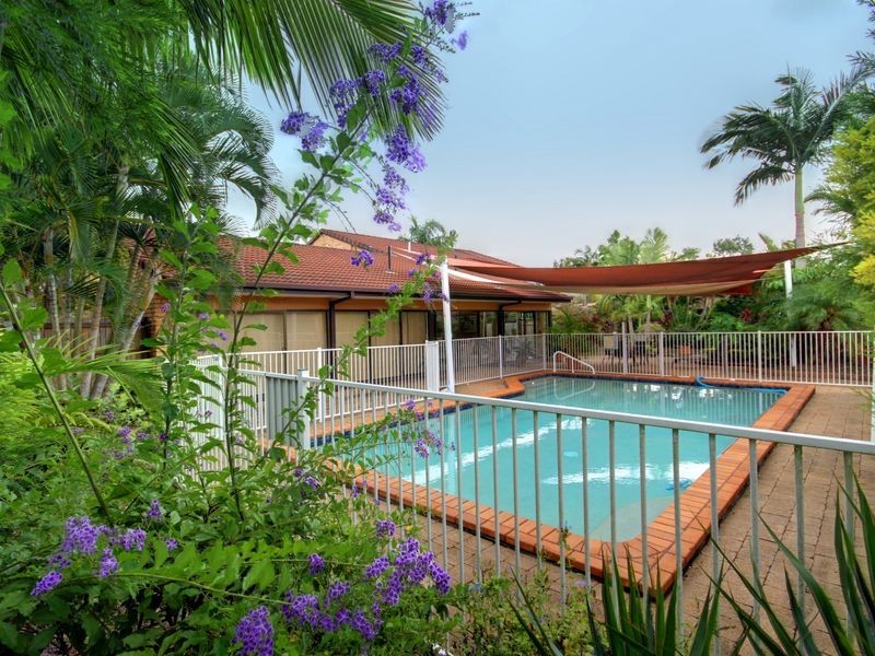 52/37 St Kevins Avenue, Benowa QLD 4217