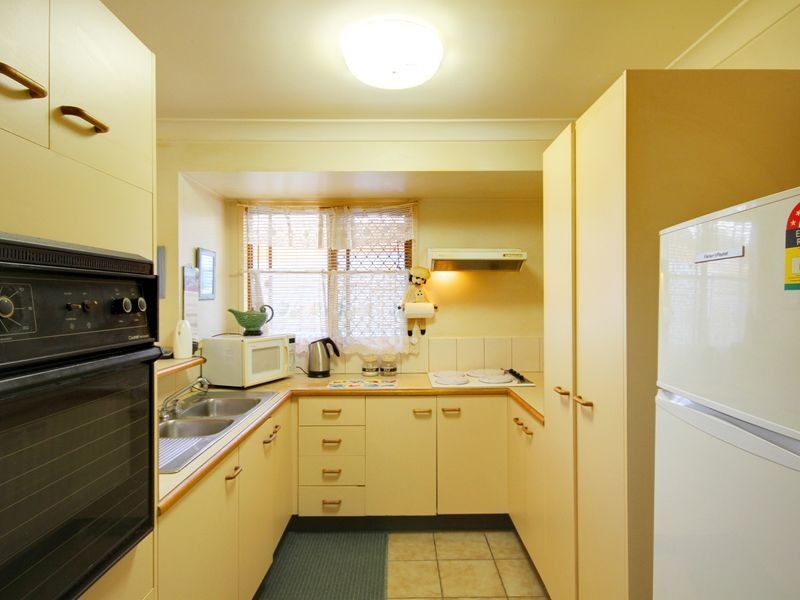 52/37 St Kevins Avenue, Benowa QLD 4217