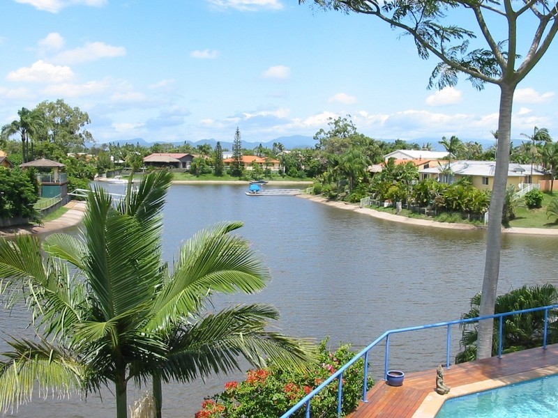 3 Chale Court, Sorrento QLD 4217