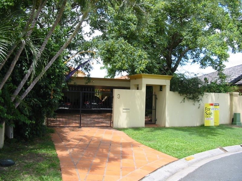 3 Chale Court, Sorrento QLD 4217