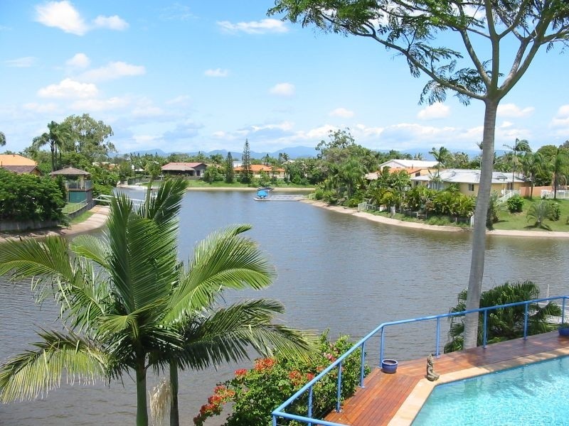 3 Chale Court, Sorrento QLD 4217