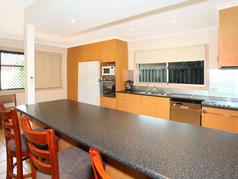 29 Allawah Street, Sorrento QLD 4217