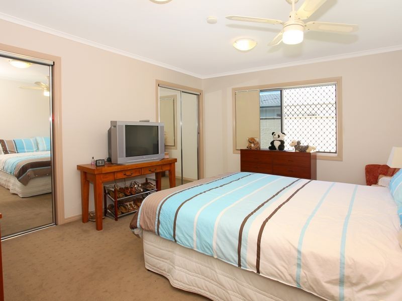 29 Allawah Street, Sorrento QLD 4217