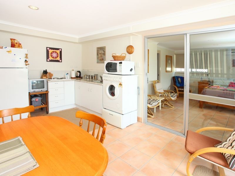 29 Allawah Street, Sorrento QLD 4217