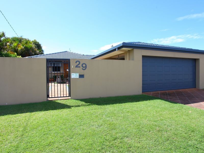 29 Allawah Street, Sorrento QLD 4217