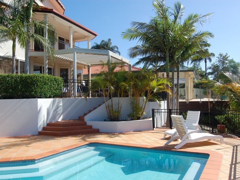 7 Argyle Crescent, Sorrento QLD 4217