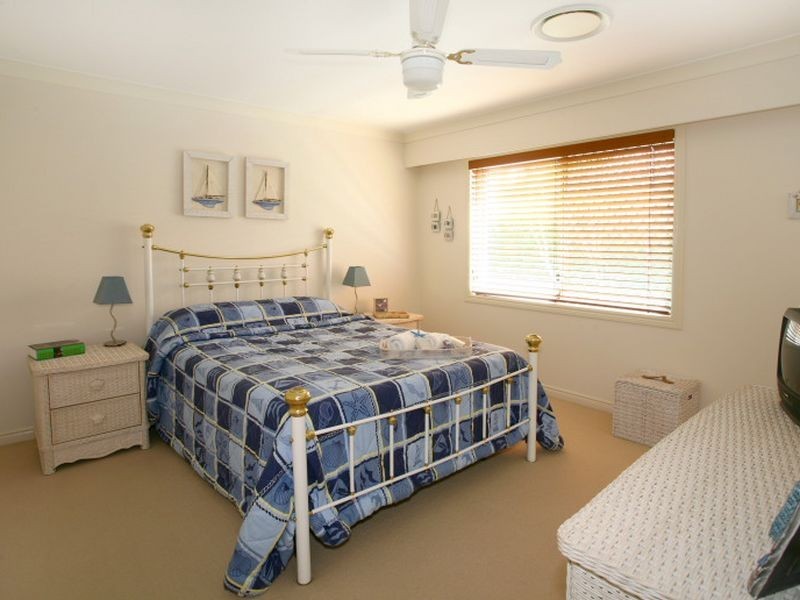 7 Argyle Crescent, Sorrento QLD 4217