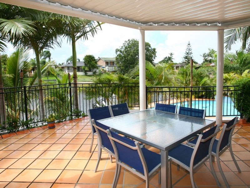 7 Argyle Crescent, Sorrento QLD 4217