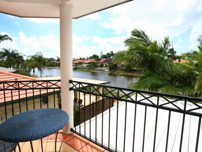 7 Argyle Crescent, Sorrento QLD 4217