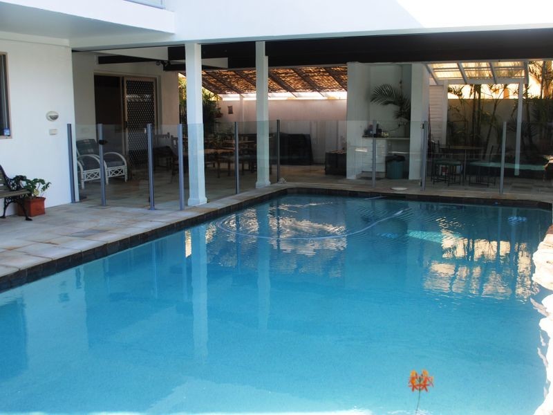 38 Gibraltar Drive, Isle Of Capri QLD 4217