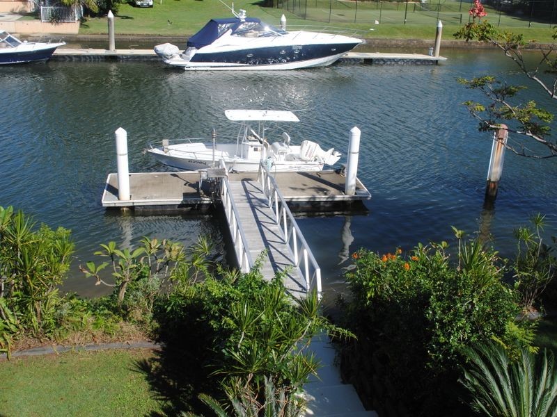 38 Gibraltar Drive, Isle Of Capri QLD 4217