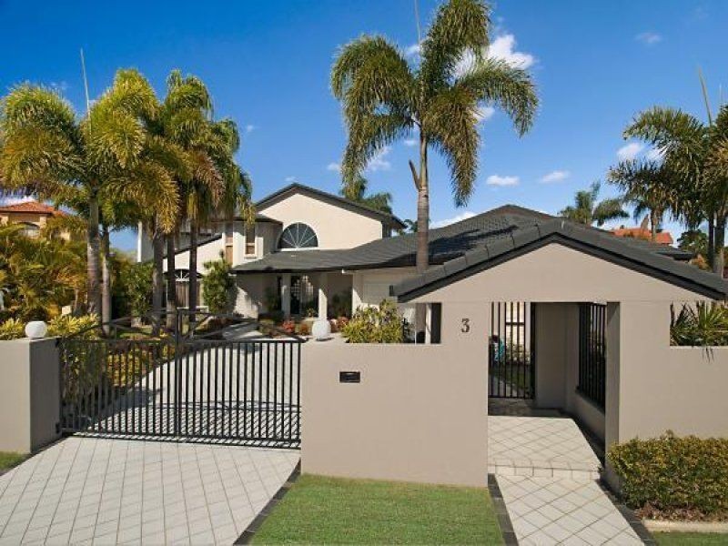 3 Chantilly Close, Benowa Waters QLD 4217