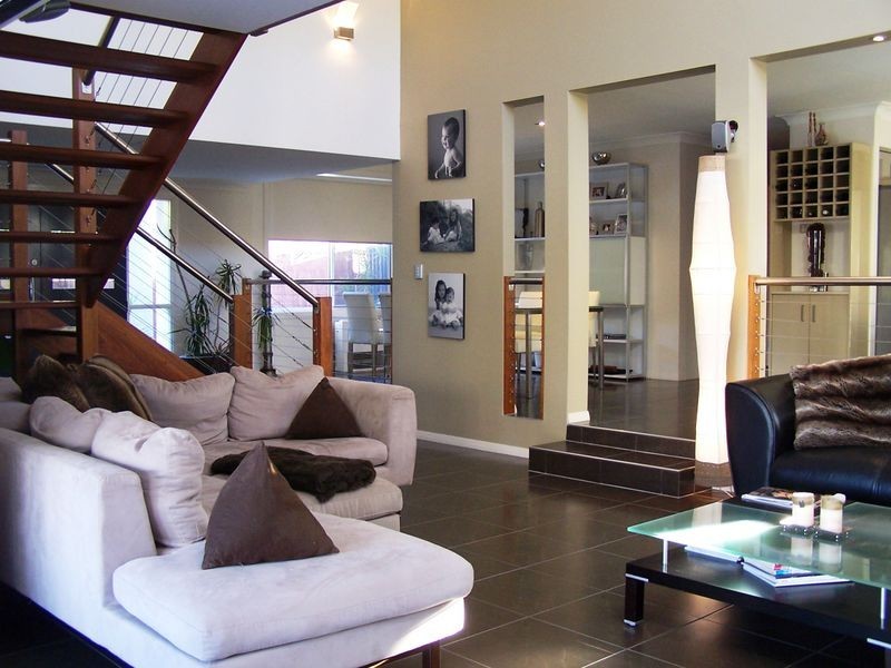 35 Amalfi Drive, Isle Of Capri QLD 4217