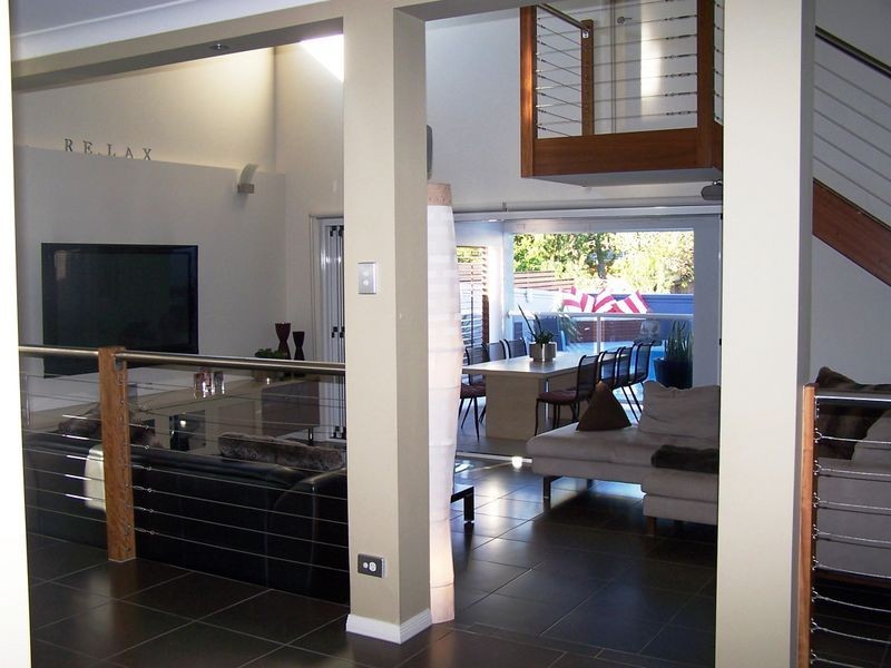 35 Amalfi Drive, Isle Of Capri QLD 4217
