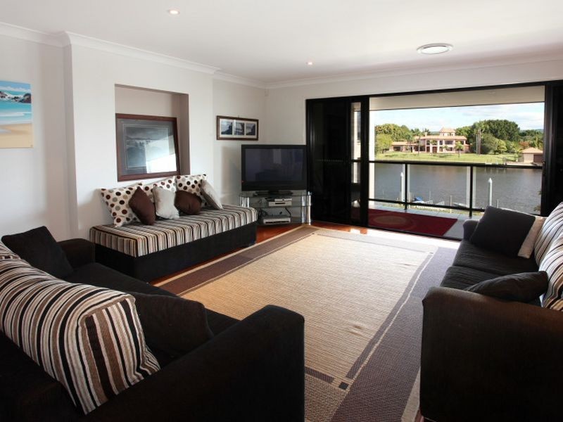 Benowa QLD 4217