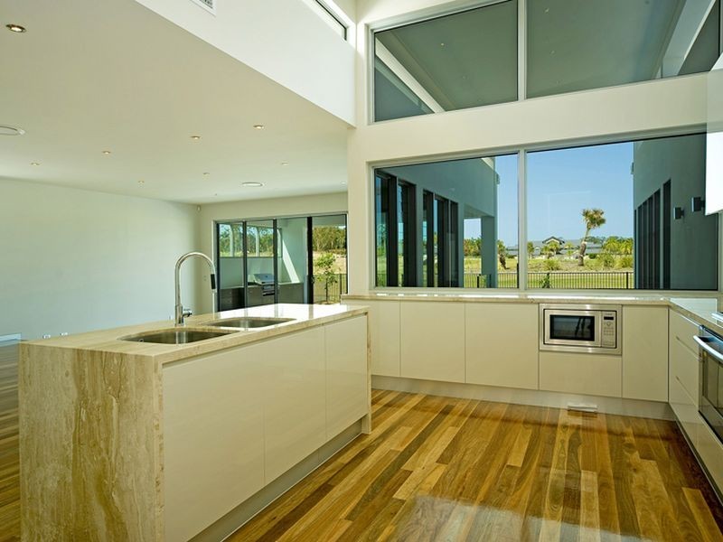 2272 Banksia Lakes Drive, Sanctuary Cove QLD 4212