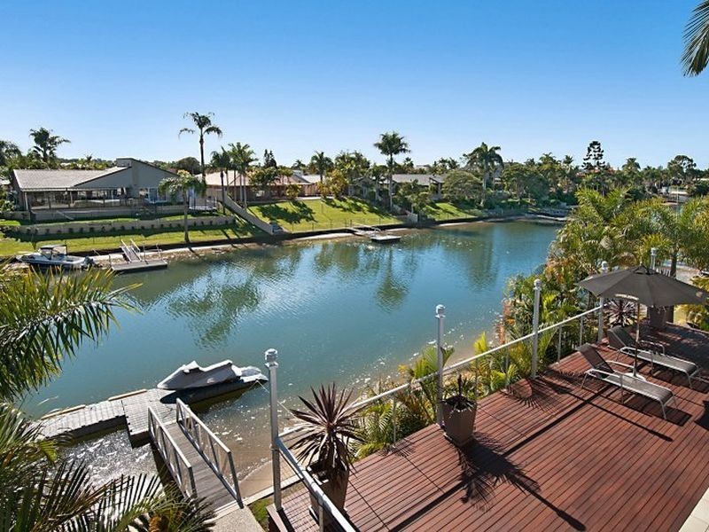 48 Charolais Crescent, Benowa Waters QLD 4217