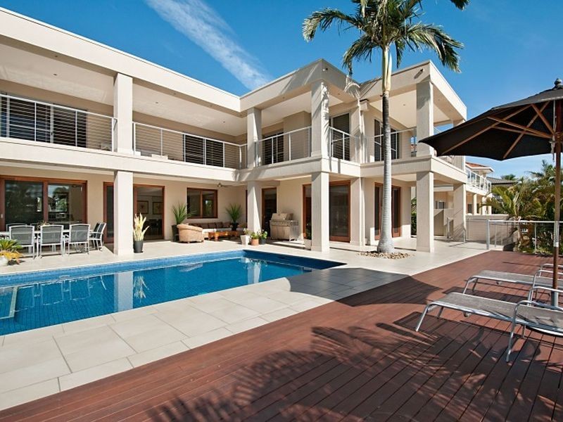 48 Charolais Crescent, Benowa Waters QLD 4217
