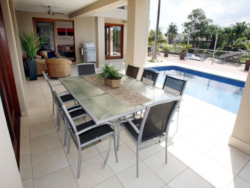 48 Charolais Crescent, Benowa Waters QLD 4217