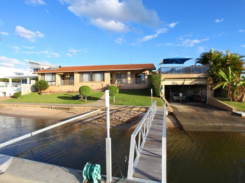 13 Wombat Court, Benowa QLD 4217