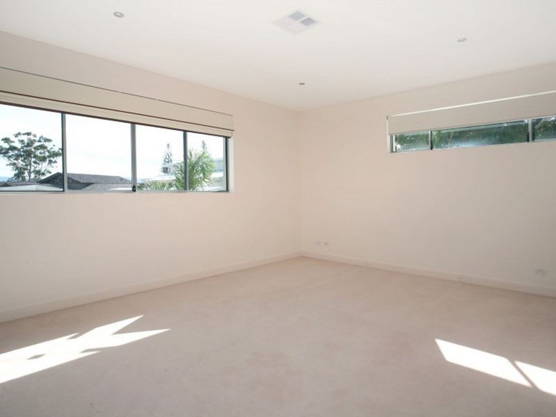 Sorrento QLD 4217