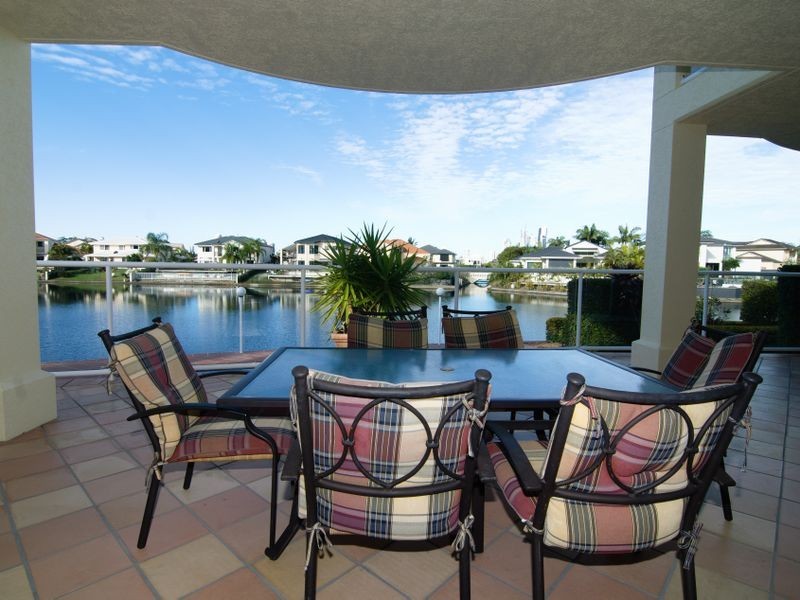 112 The Point Surfers Waters Cotlew St, Southport QLD 4215