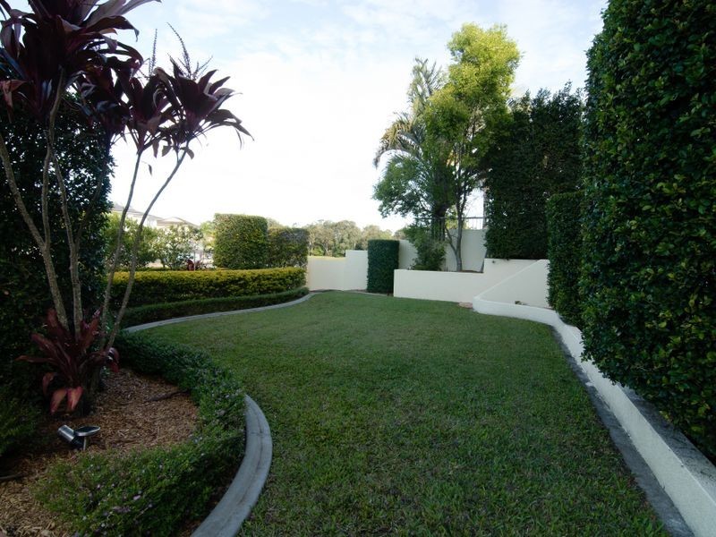 112 The Point Surfers Waters Cotlew St, Southport QLD 4215