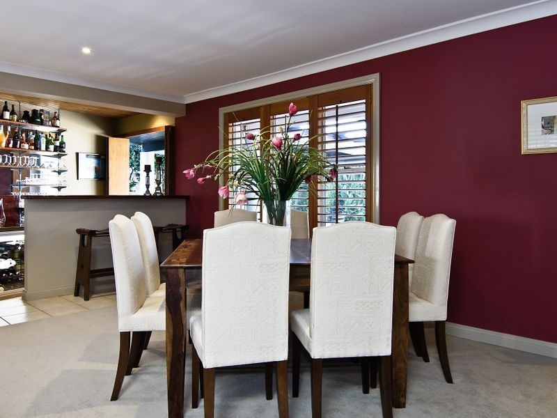 27 Kincardine Drive, Benowa Waters QLD 4217