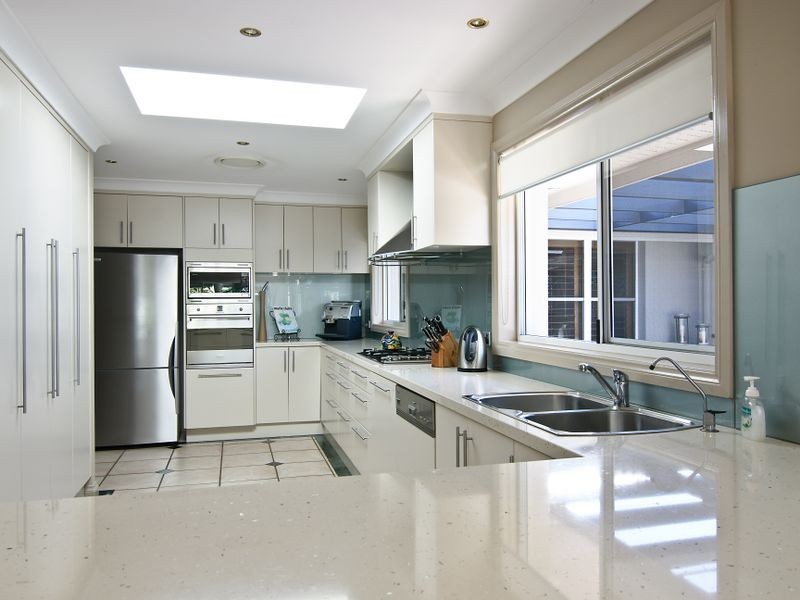 27 Kincardine Drive, Benowa Waters QLD 4217