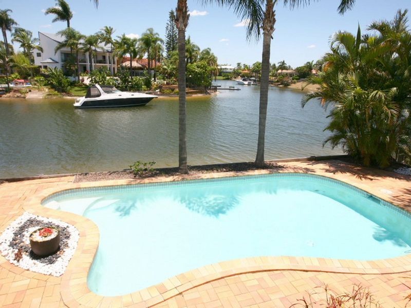 94 Campbell Street, Sorrento QLD 4217