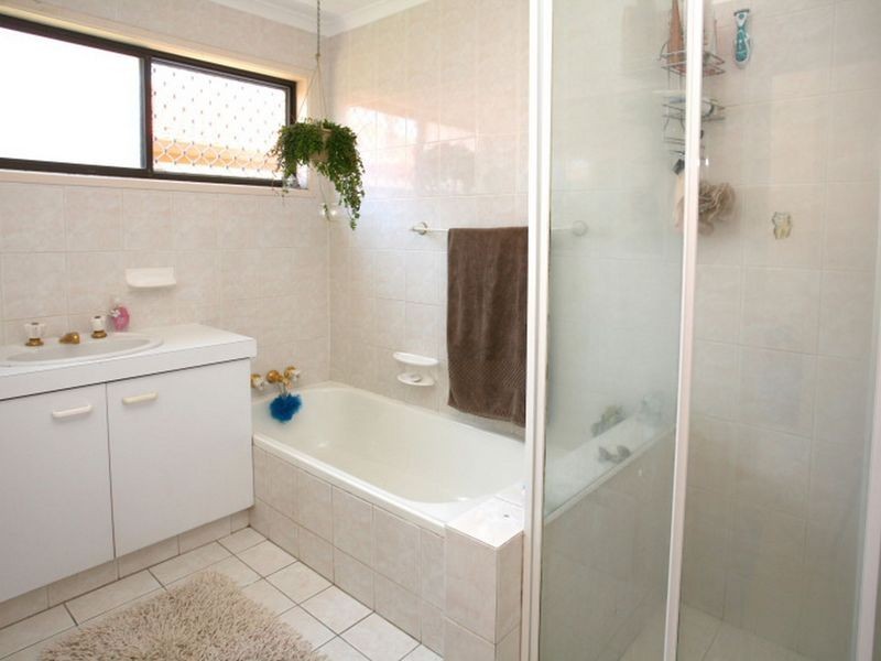 94 Campbell Street, Sorrento QLD 4217