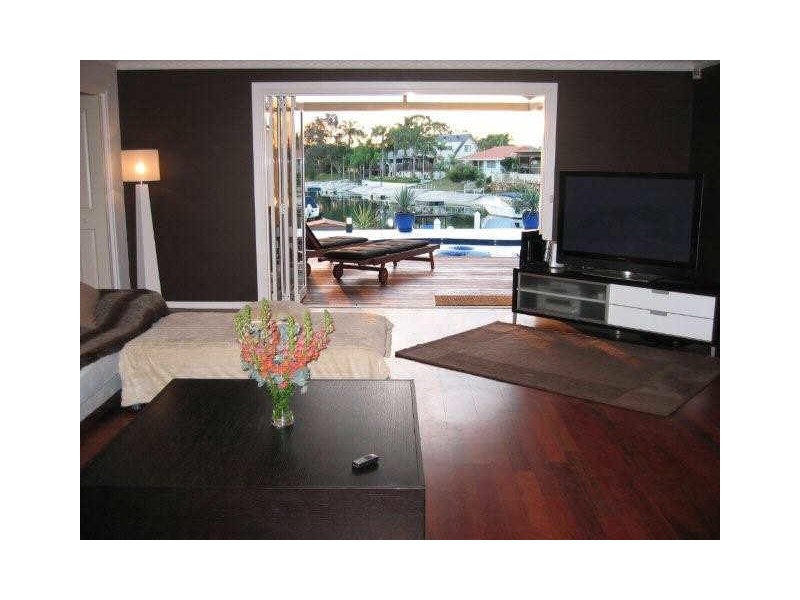 28 Cypress Drive, Broadbeach Waters QLD 4218